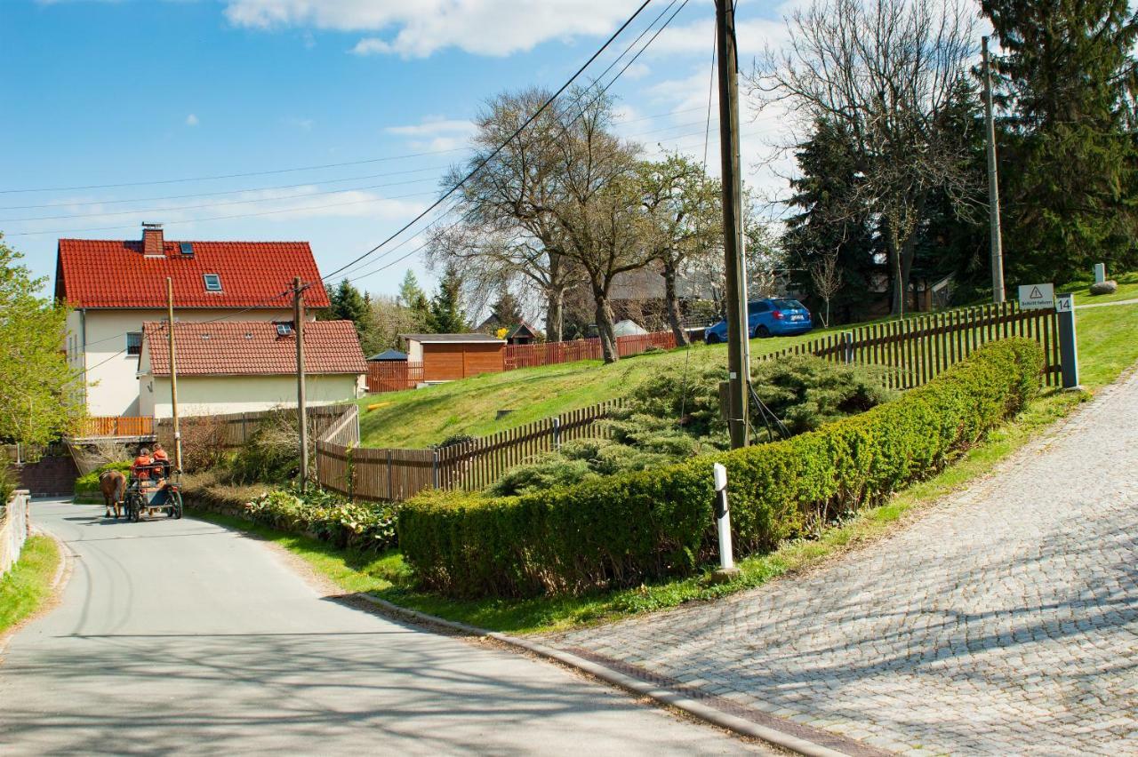 Dreiseitenhof Ferienwohnung Kuenzel Tharandt Exterior photo